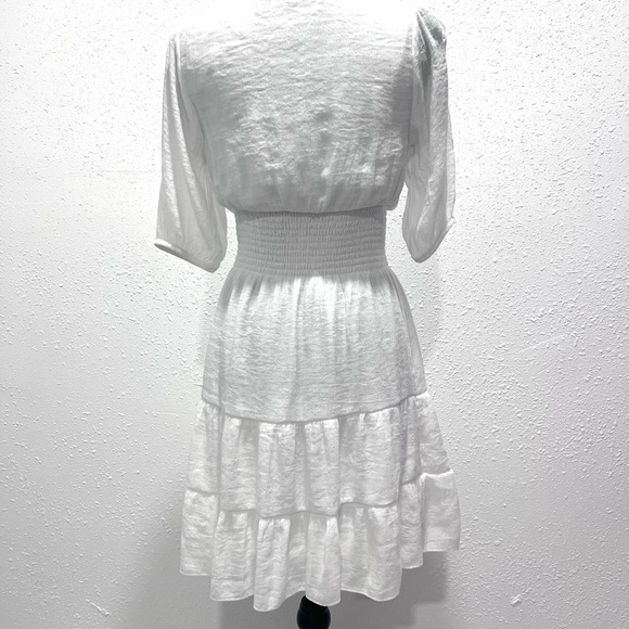 White Puff Sleeve V-Neck Mini Dress Medium - Picture 5 of 15